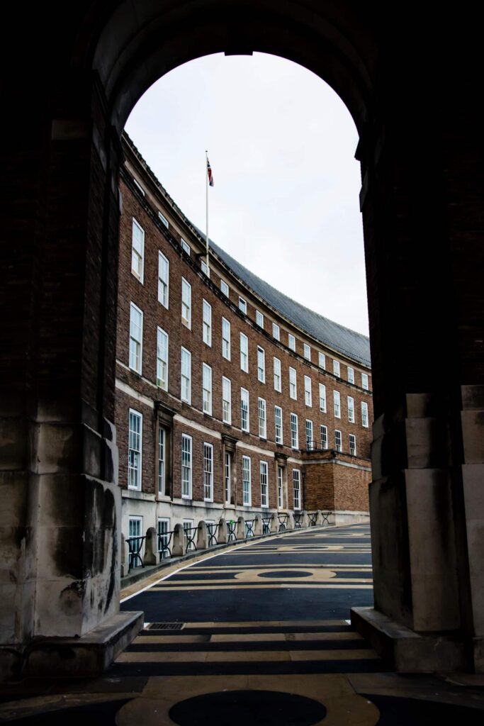 bristol city council (tak-kei-wong unsplash)
